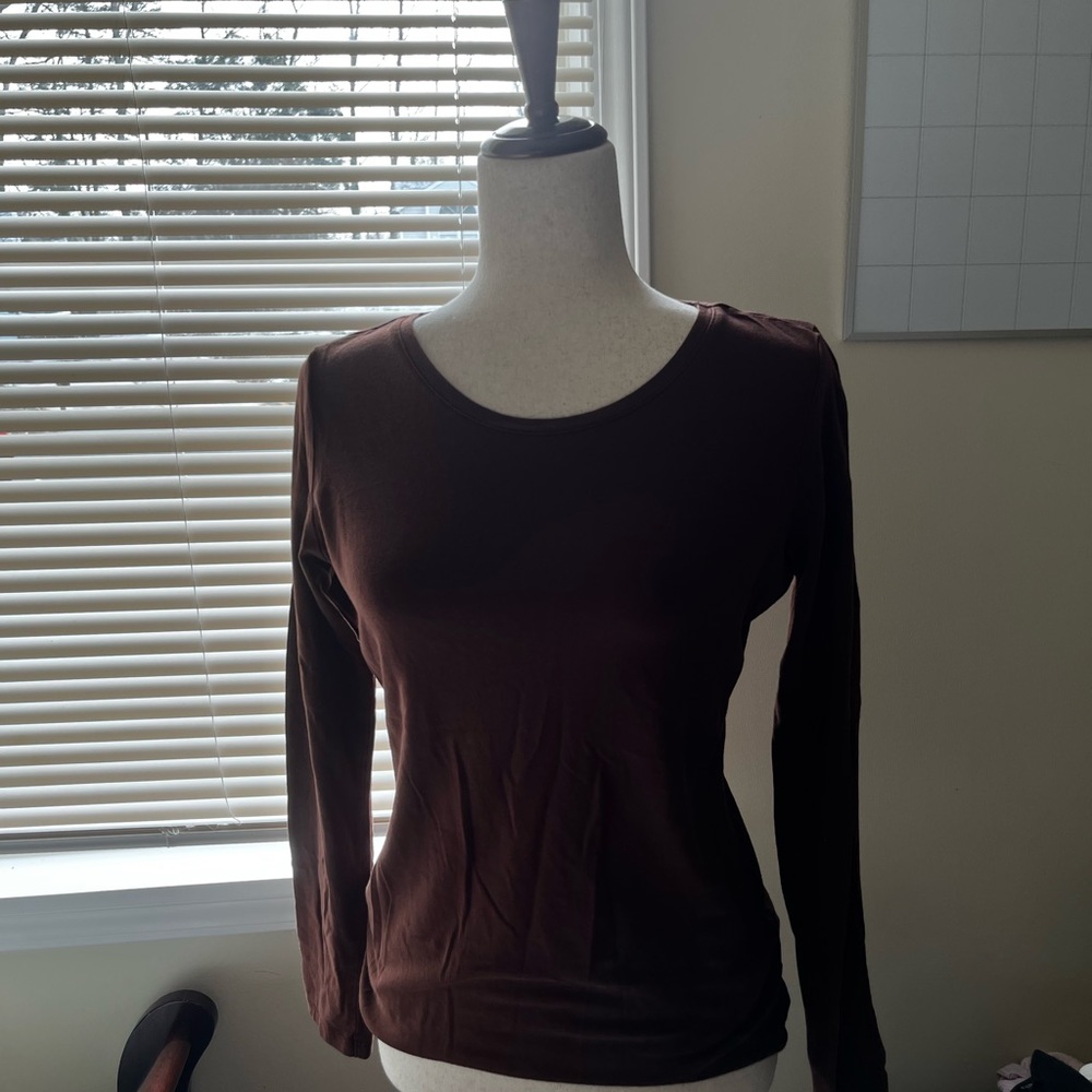T Tahari Rich Brown Long Sleeve Top